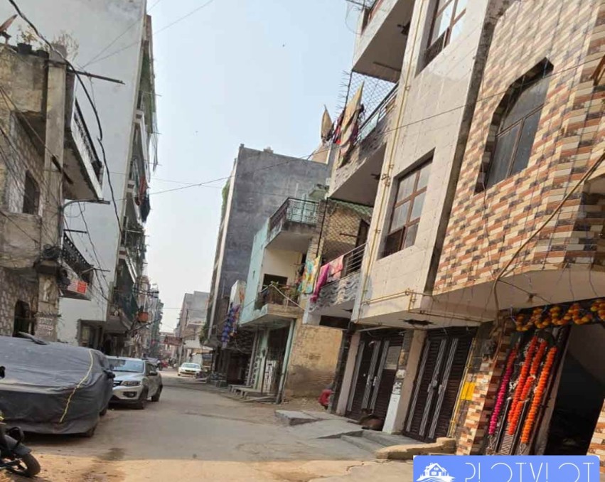 47 Sq.Yd Independent House for Sale – Mohan Garden, New Delhi